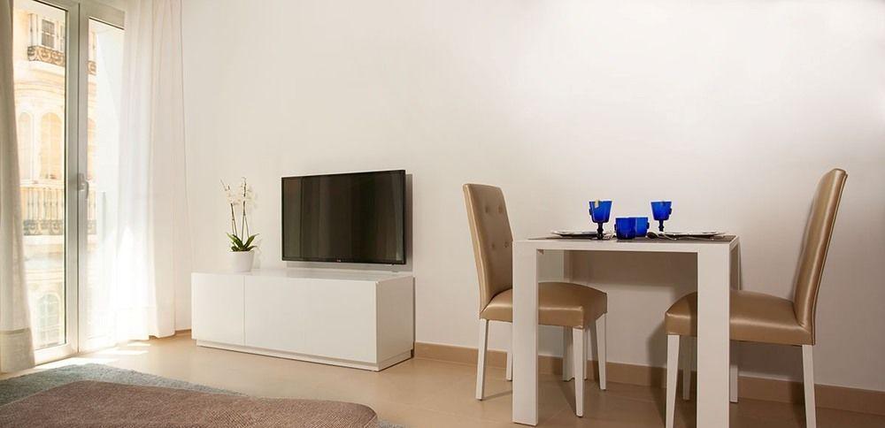マラガUrbanliving Fajardoアパートメント エクステリア 写真