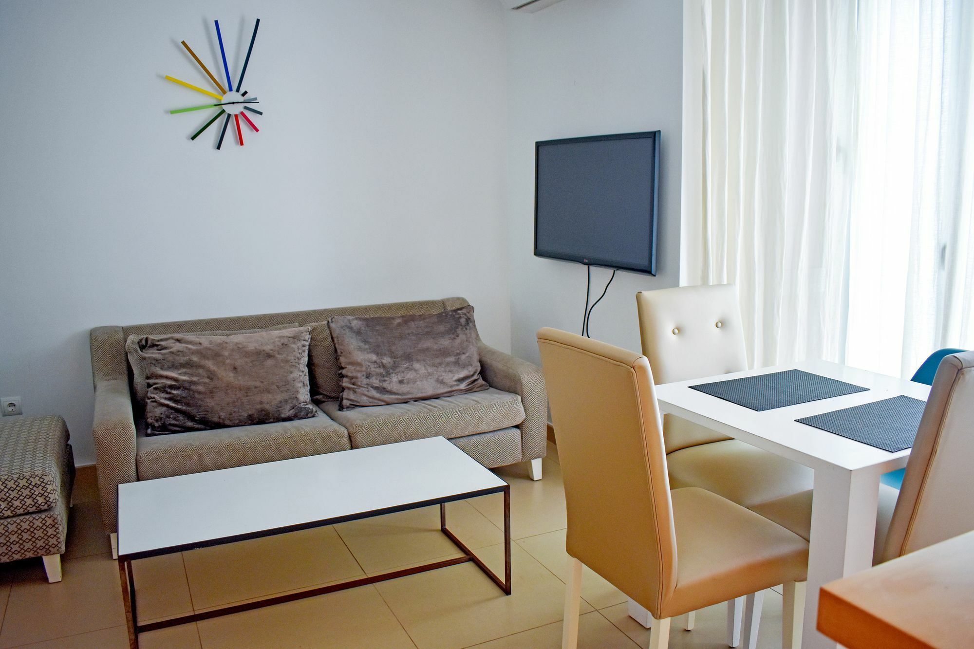 マラガUrbanliving Fajardoアパートメント エクステリア 写真